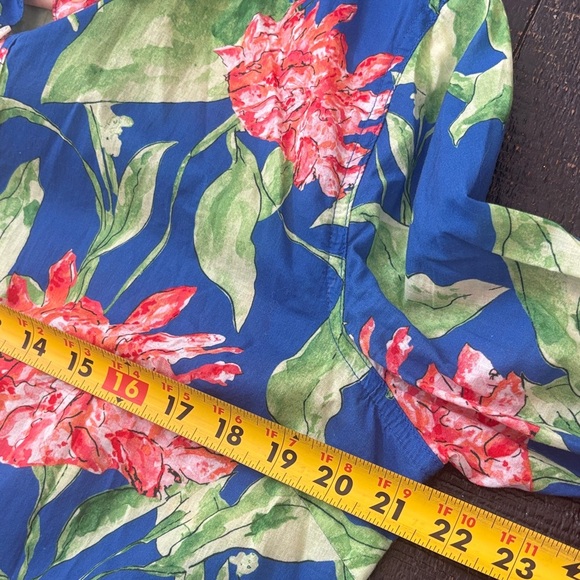 J.McLaughlin Lois Blouse Peony Bloom Floral Button Down Shirt 100% cotton size L - Picture 2 of 7